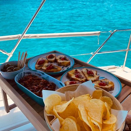 Boat And Breakfast Hotell Palermo Exteriör bild