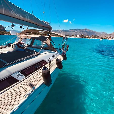 Boat And Breakfast Hotell Palermo Exteriör bild
