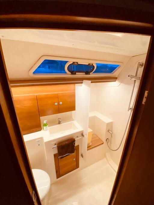 Boat And Breakfast Hotell Palermo Exteriör bild